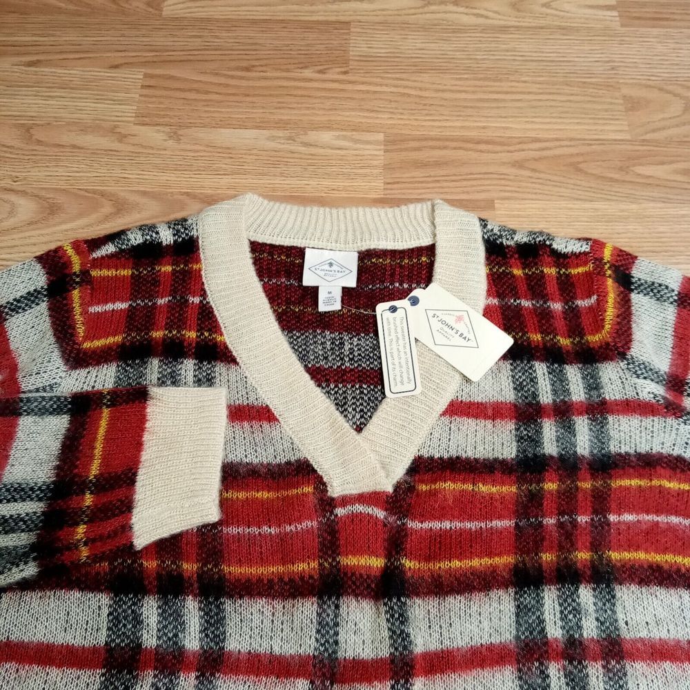 St Johns‎ Bay Womens Brushed Sweater Sz Medium V-neck Pullover Plaid